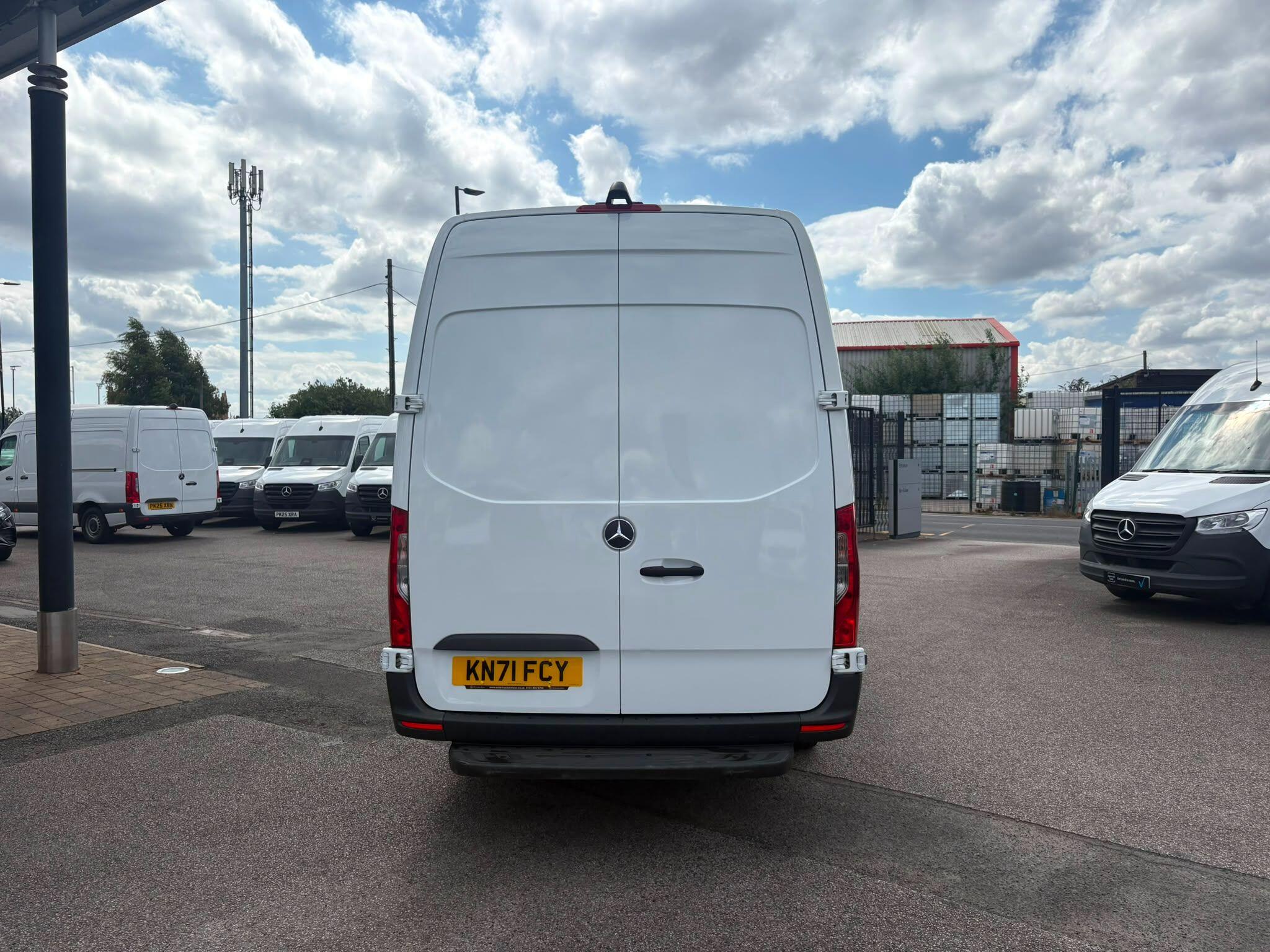 Mercedes-Benz Sprinter